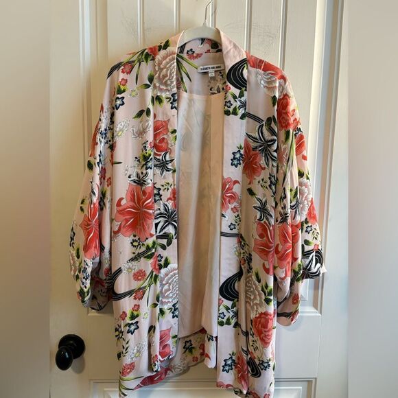 Elizabeth and James Silk Crepe Floral Kimono with Bell Sleeves - Picture 1 of 8